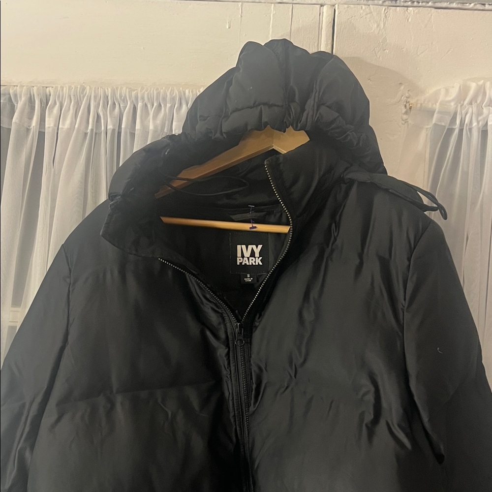 IVY PARK Black Oversized Baggy Hooded Puffer Jacket Women’s Size Small
